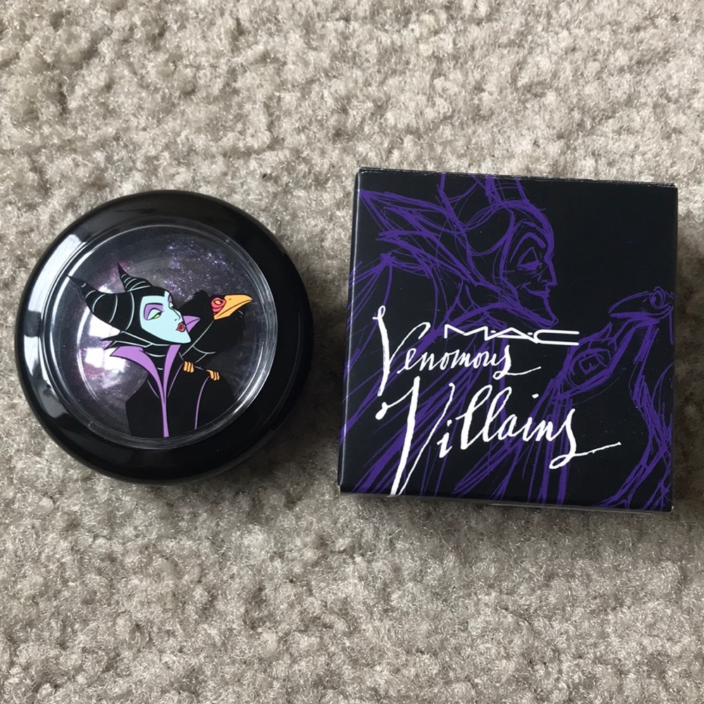 MAC Venomous Villains Mineralized Shadow - LE!